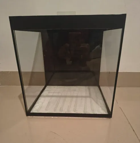 Aquário 30 litros cubo 32x32x32 vidro 5mm reforçado fundo em vinil 