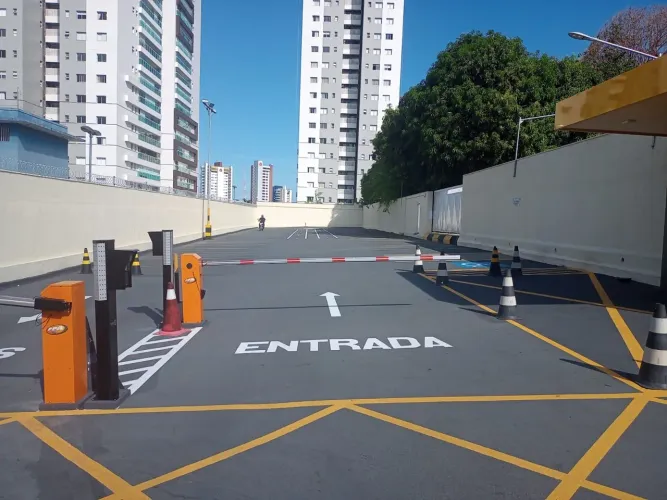 Pintura epóxi, pintura de estacionamento, demarcações e letras