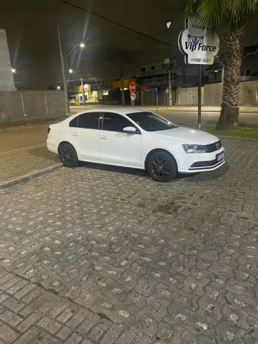 Volkswagen Jetta Trendline 1.4 TSI 16V 4P Aut. 2016