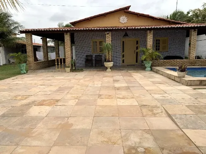Alugo Casa na Praia da Caponga/Águas Belas com 3 Suítes