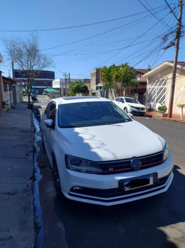 Volkswagen Jetta Comfortline 1.4 TSI 16V 4P Aut. 2018