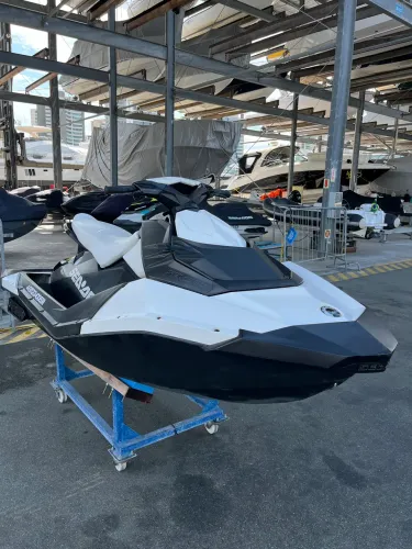 Jet Ski SEADOO spark 2014 3 lugares 