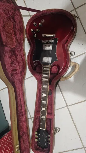 Guitarra SX modelo SG braço colado com Case