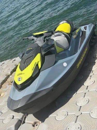 Jet ski Sea Doo GTI 170 2021