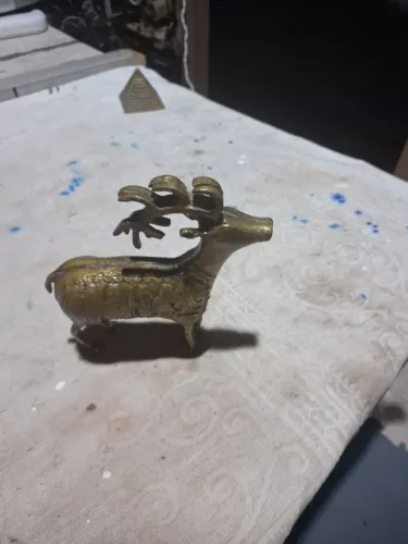 Servo .miniatura antiguidade .bronze 