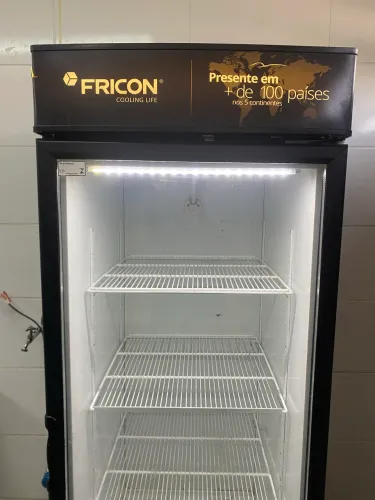 Geladeira expositora fricon 220v