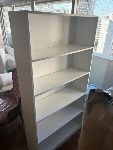 Estante Alta Branca com 5 Nichos