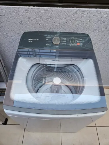 Máquina de lavar Brastemp 12 kg BWK12AB com ciclo antibolinhas, edredom e tira manchas