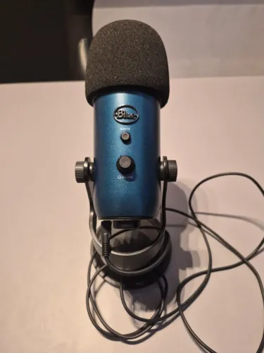 Microfone Usb Logitech G Blue Yeti Para Jogos, Podcast Azul Medianoche