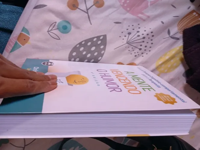 A mente vencendo o humor-guia do terapeuta