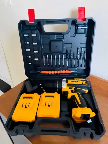 VENDO PARAFUSADEIRA SEM FIO MACKIE 48 V