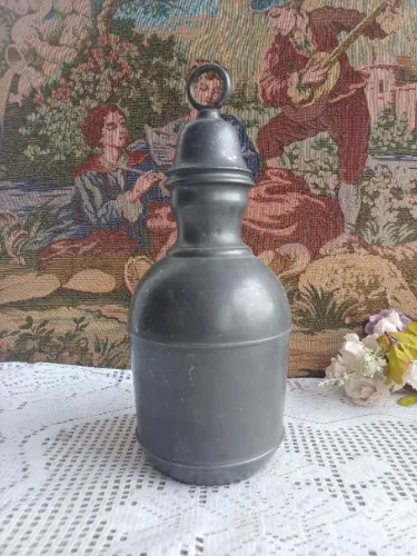 Moringa vintage em estanho 
