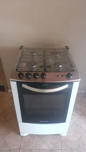 Fogão elétrico Elétrolux 