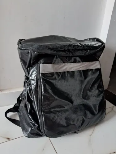 Bag mochila , usada apenas 1 mês 