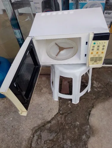 Vende Microondas fosiona tudo 36.  Litros. Eletrolux.  