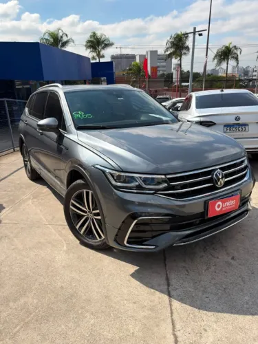 Volkswagen Tiguan Allspac R-line 300 TSI 2.0 2025