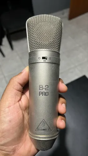 Microfone Beringher B2 pro