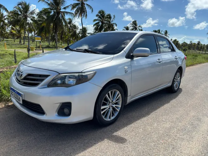 Toyota Corolla GLI 1.8 Flex 16V Mec. 2013