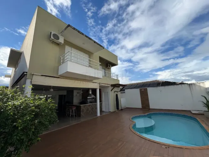Casa à venda no condomínio Residencial Tivoli II em Bauru -SP.