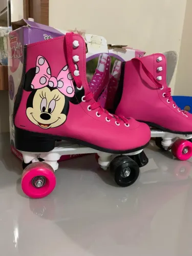 Patins Clássico da Minnie (Retrô)