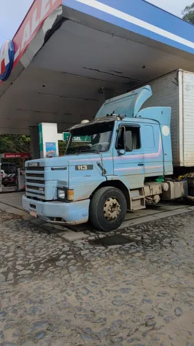 Vende se 113H ano 94 carreta schiffer ano 93 28 palet 103mts cúbicos
