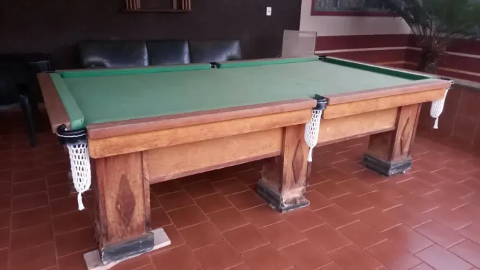 VENDO MESA DE BILHAR OFICIAL
