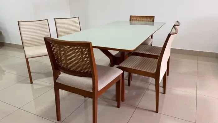 Mesa de jantar 6 lugares
