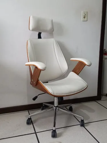 Cadeira De Escritório Presidente Girat Mad Liziê Sint Bco Cor Branco