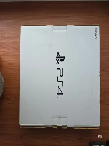 Ps4 na caixa 1 controle