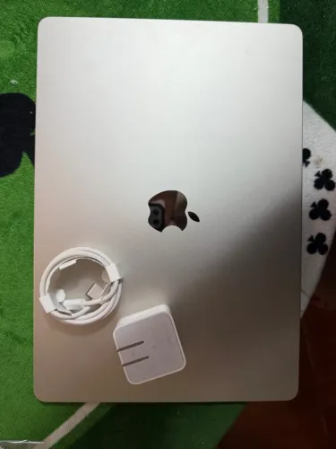 MacBook Air 15 POLEGADAS M4 16GB 256GB garantia apple até dezembro de 2026 COR STARLIGHT