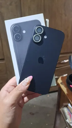 iPhone 16