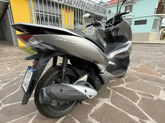 Honda PCX 14% abaixo da Fipe. Nova.