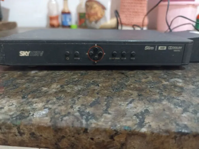 Receptor sky, faltando o controle. Sujeito a teste