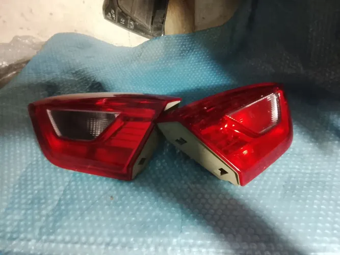 Lanternas da mala de cruze 2017 sedan par