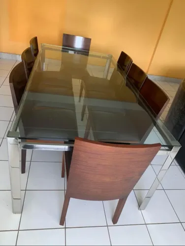 Linda mesa de jantar para 8 lugares (imperdível!)