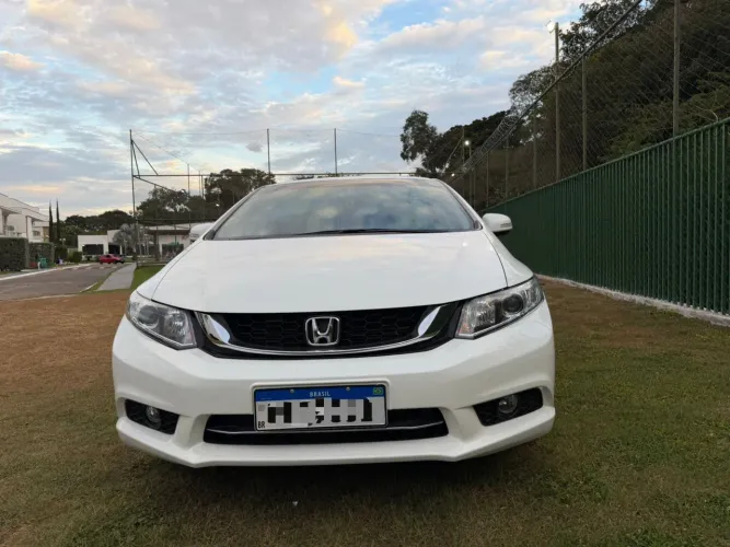 Honda Civic Sedan LXR 2.0 Flexone 16V Aut. 4P 2016