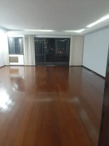 Apartamento para venda tem 228 metros quadrados com 3 quartos