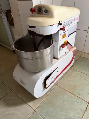 Máquinas profissionais padaria