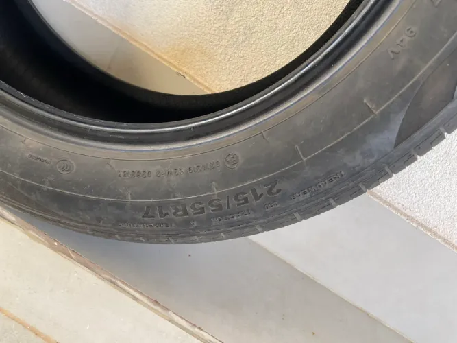 2 Pneus GitiComfort F22 215/55 R17 Seminovos - Excelente Estado