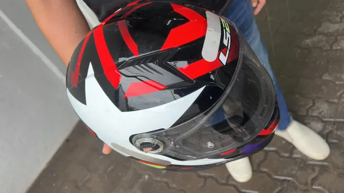 Vendo capacete LS2 STARWAR tamanho 60 R$ 900,00