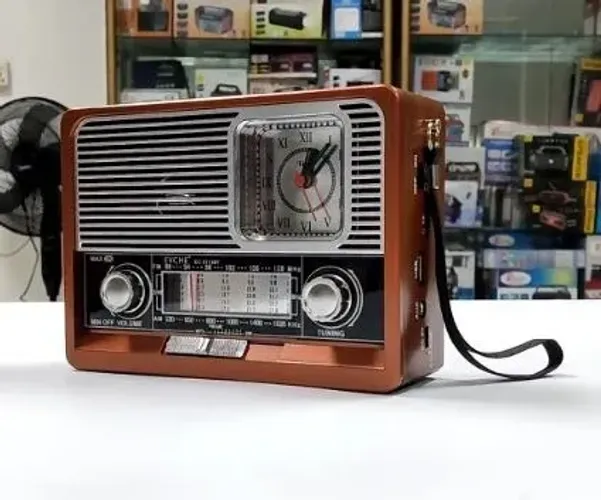 Rádio Retrô com Bluetooth, Relógio e Antena