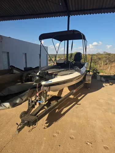 Vendo Bass de Pesca