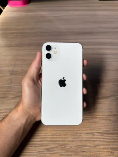 iPhone 11 64GB