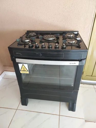 Fogão Mueller 5 bocas mesa vidro automático