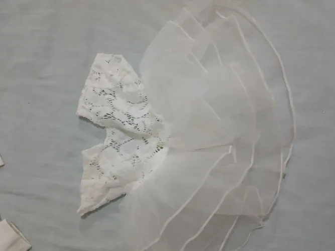 Roupas e calçado de bebê 