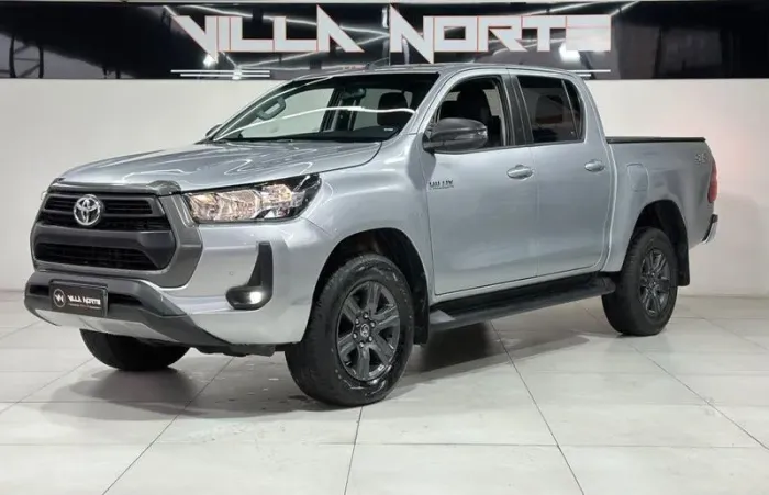 Toyota Hilux CD SR 4X4 2.8 TDI Diesel Aut. 2025
