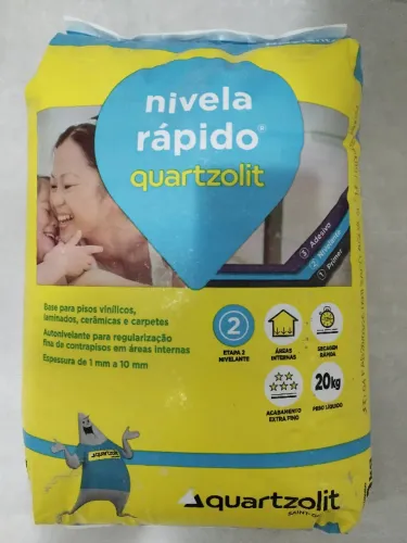 Argamassa nivela rápido Quartzolit