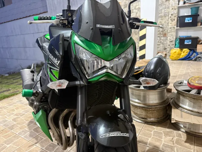 VENDO KAWASAKI Z800 abs