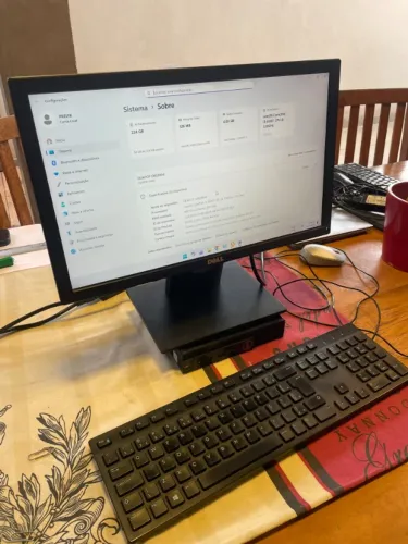 Cpu + Monitor Dell Mini 3060 Core I3