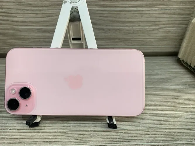 iPhone 15 plus, rosa, 128 giga. 